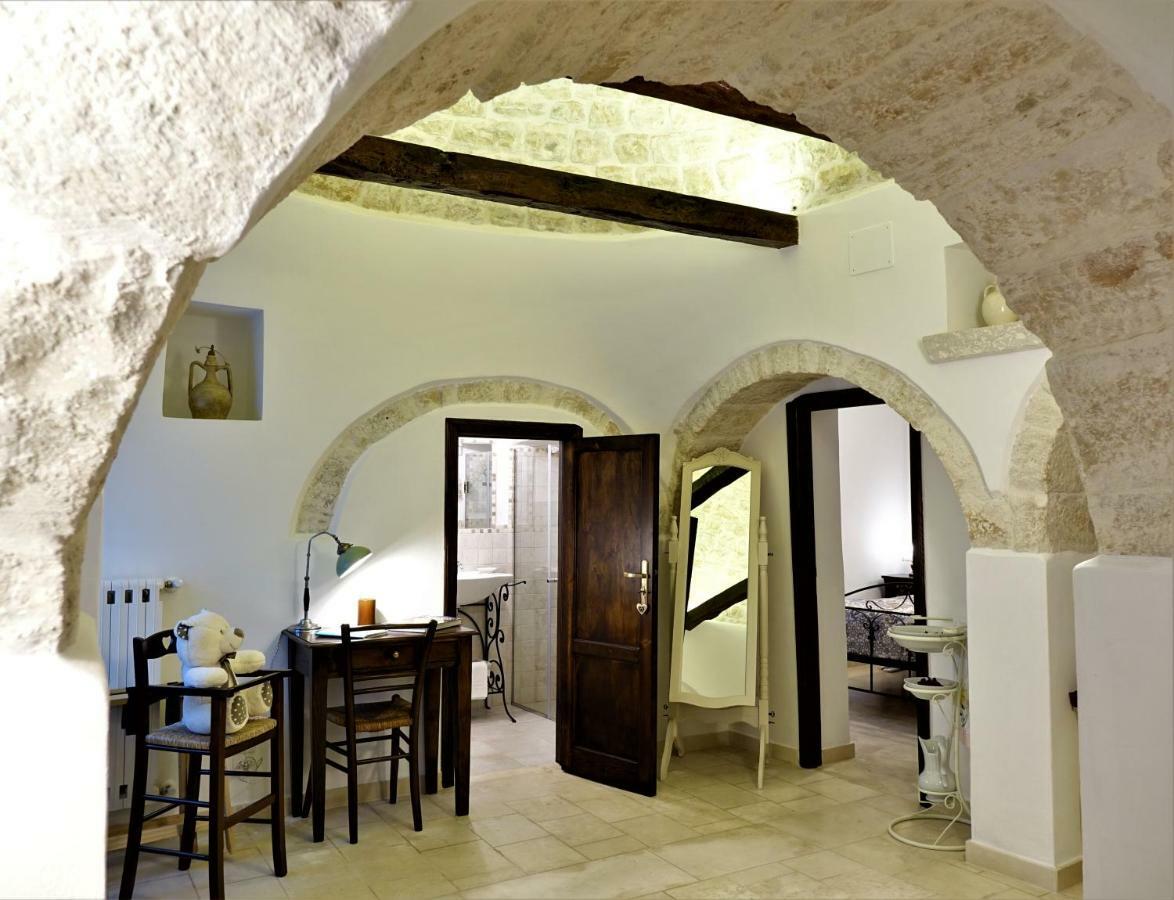 アルベロベッロ Trullo "Vicolo Fiorito"ヴィラ エクステリア 写真